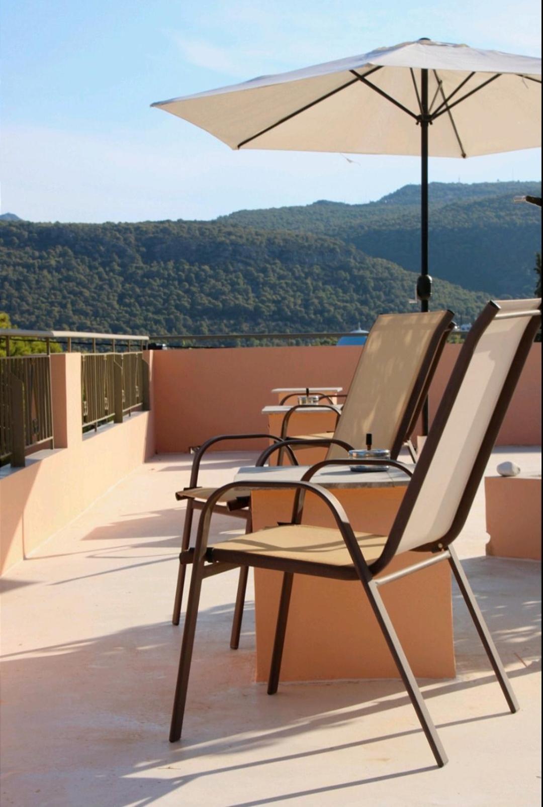 Hermes Agia Marina  Exterior photo