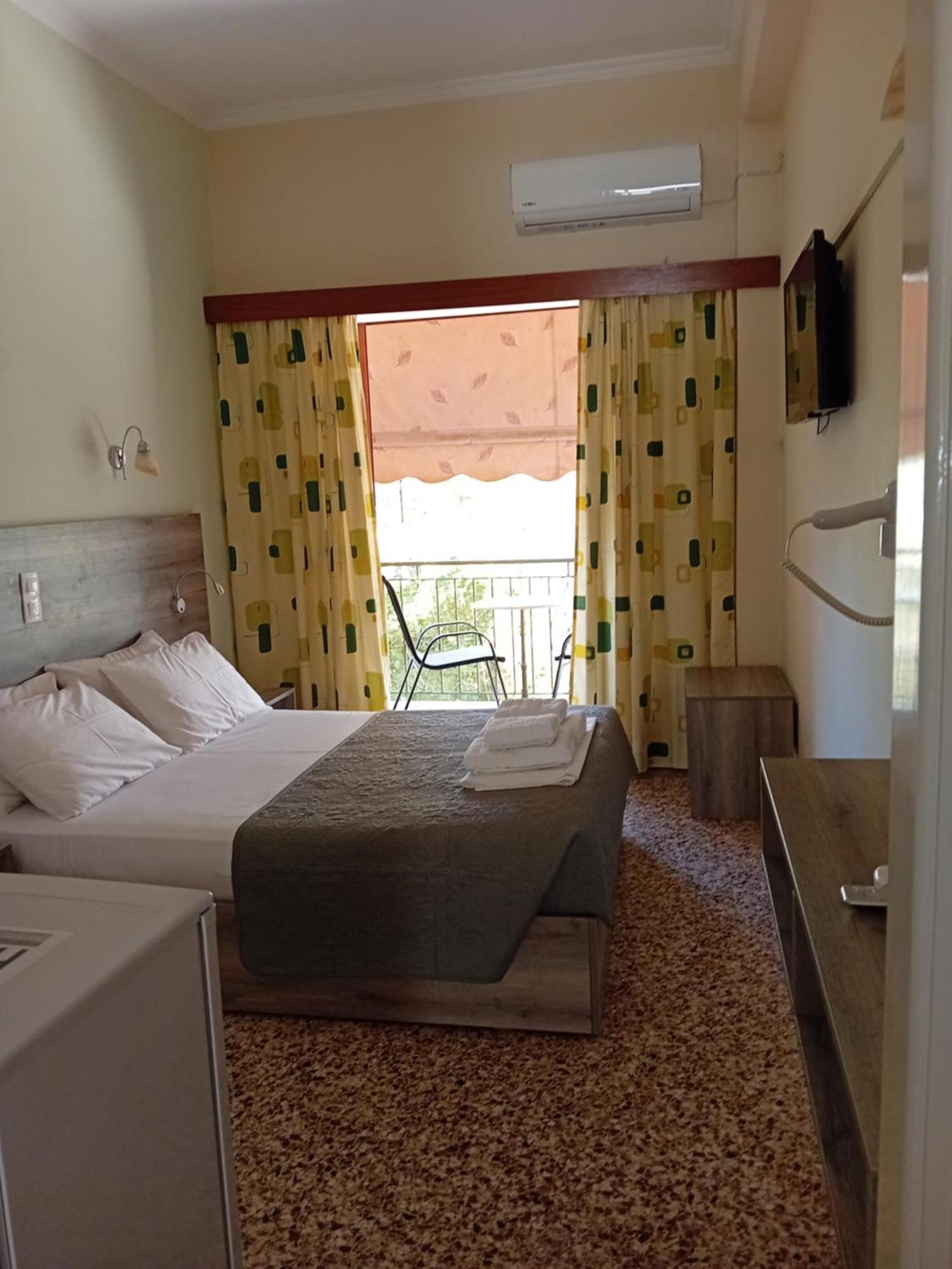 Hermes Agia Marina  Exterior photo
